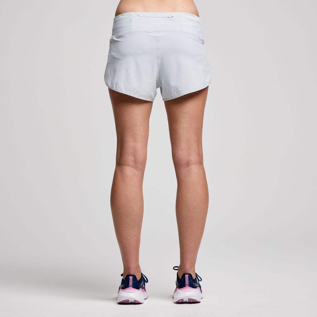 Outpace 2.5" Split Short, Granite, dynamic 4