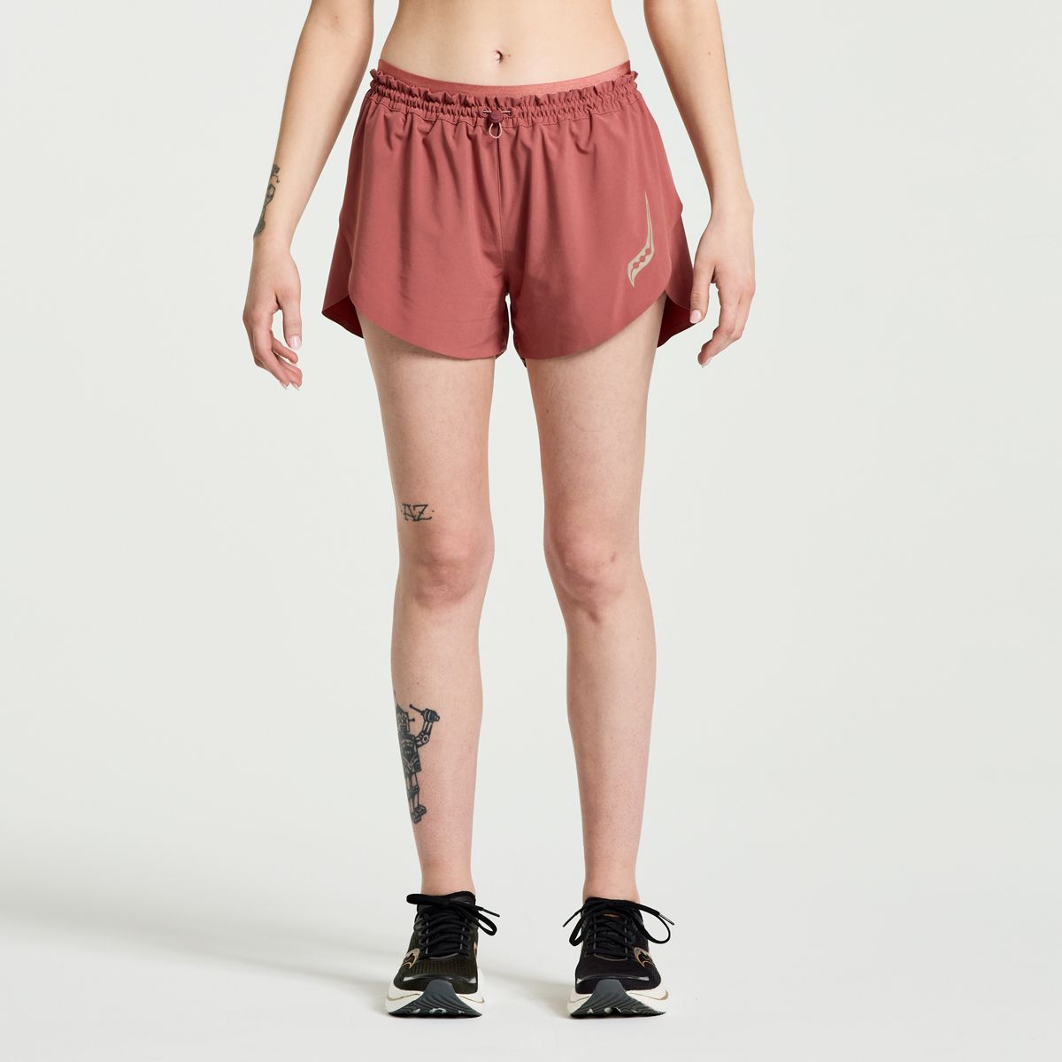 Saucony running store shorts women's