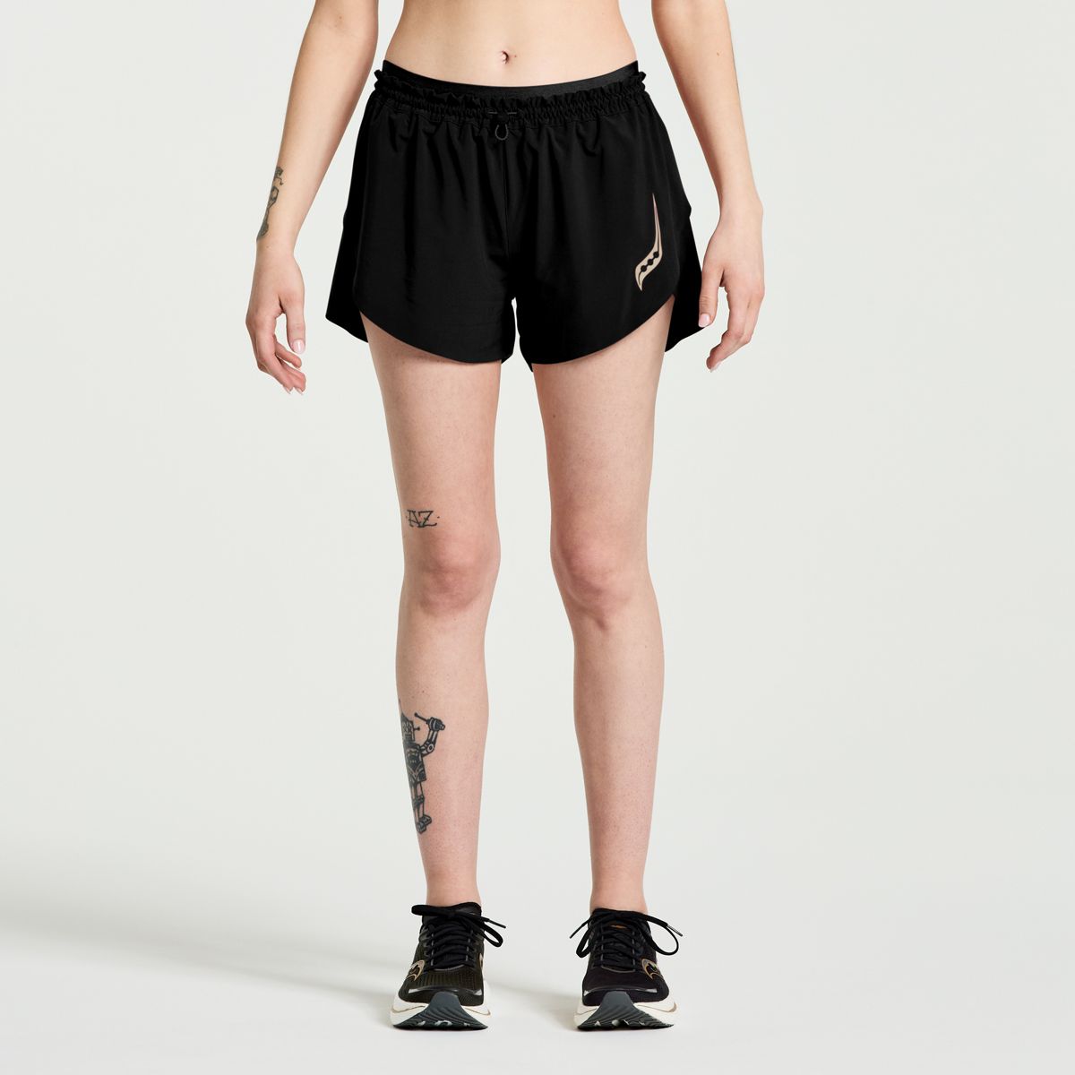 Saucony Women's Pinnacle 8 Tight Short – BlackToe Running Inc.