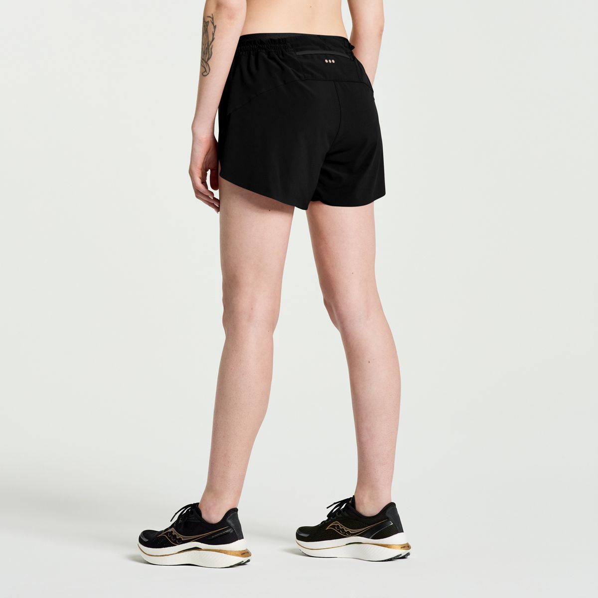 Pinnacle 2.5" Short, Black, dynamic 4