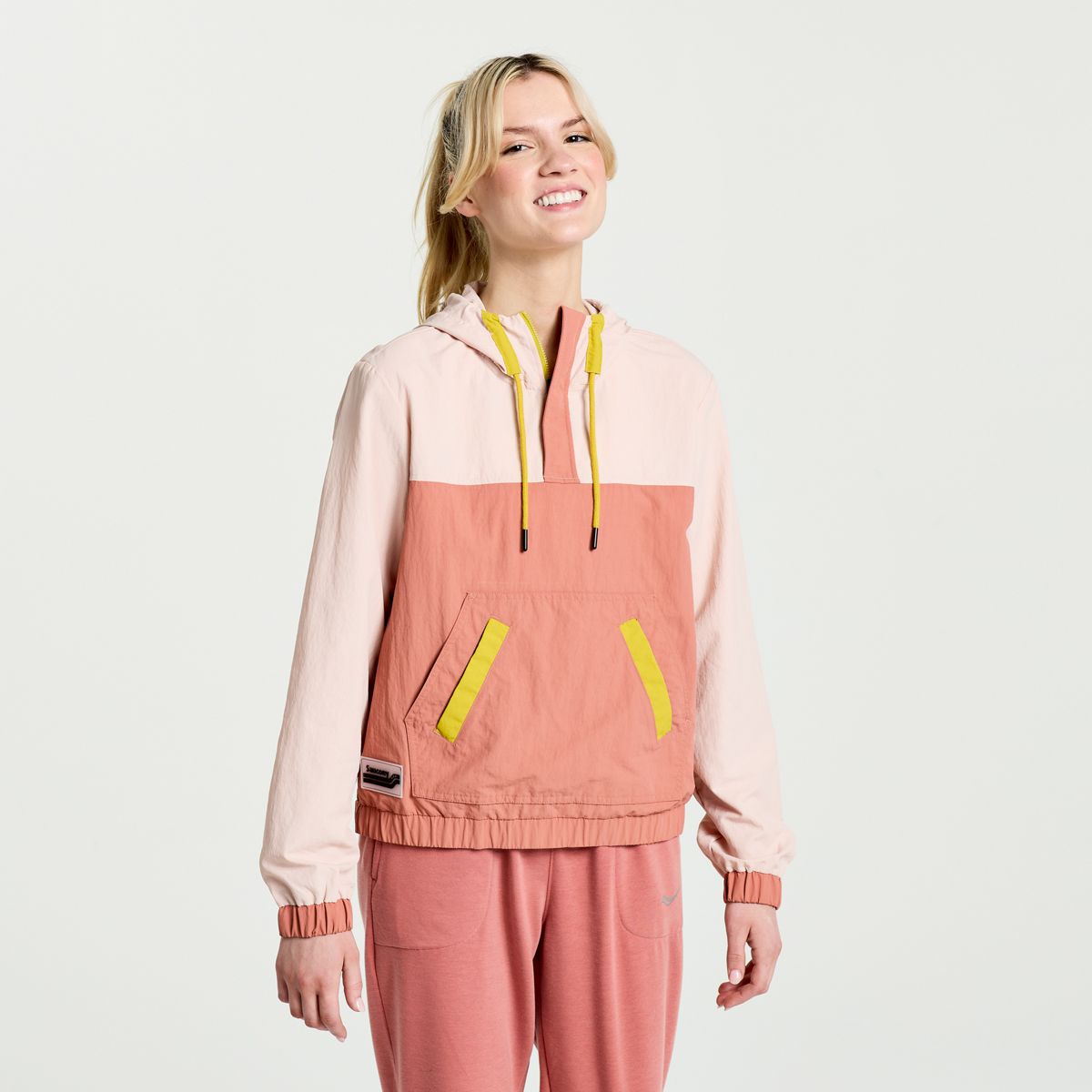 Saucony running deals jacket womens pink