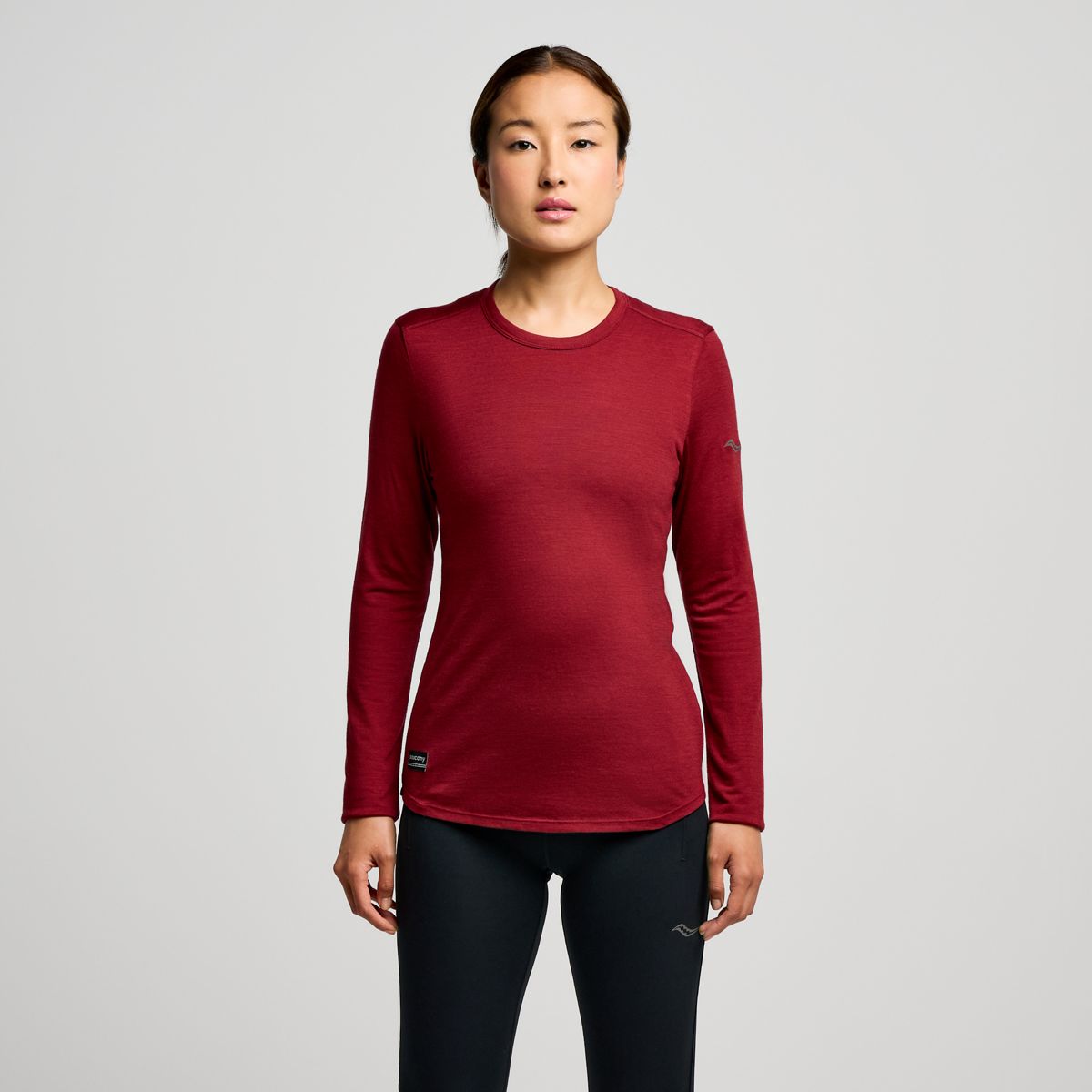 Peregrine Merino Long Sleeve, Currant, dynamic