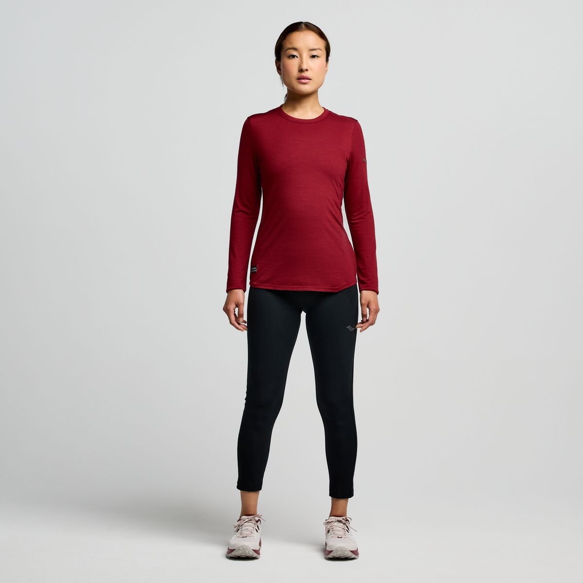 Peregrine Merino Long Sleeve, Currant, dynamic 3
