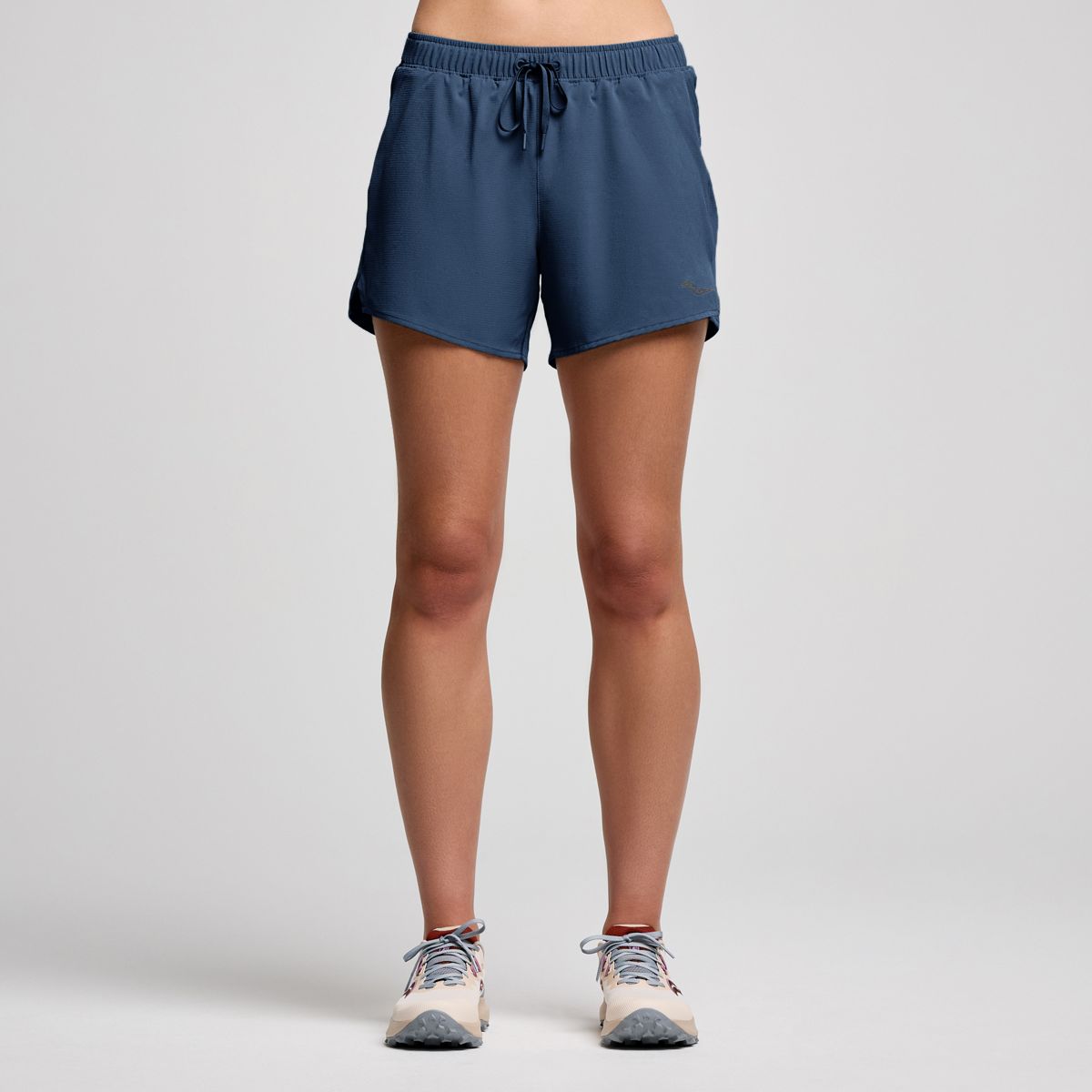 Peregrine 4" Short, Navy, dynamic