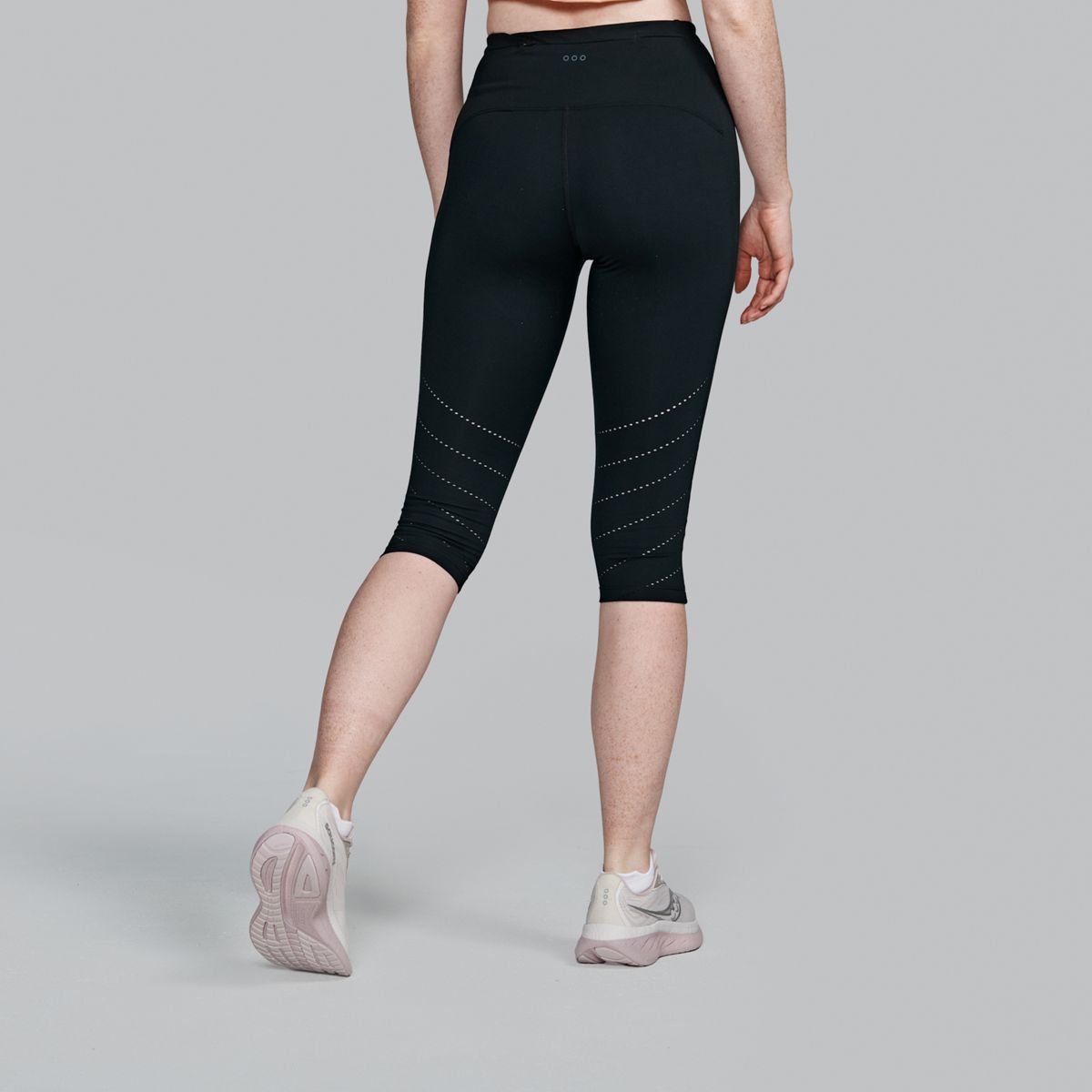 Fortify 16" Capri Tight, Black, dynamic 2