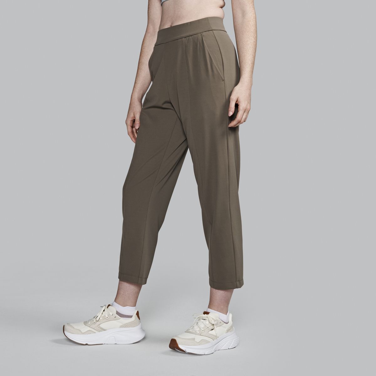 Metro Pant, Walnut, dynamic 3
