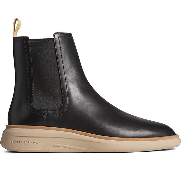 Gold Cup™ Commodore PLUSHWAVE™ Chelsea Boot, Black, dynamic