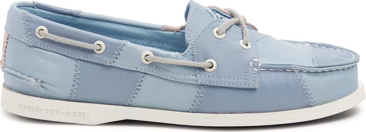 sperry women's blue boat shoes