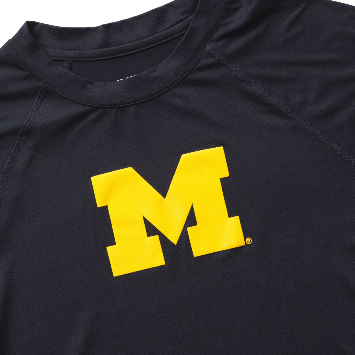 Wolverine x Valiant University of Michigan Sun-Stop Eco Long Sleeve Tee, Dark Navy, dynamic 3