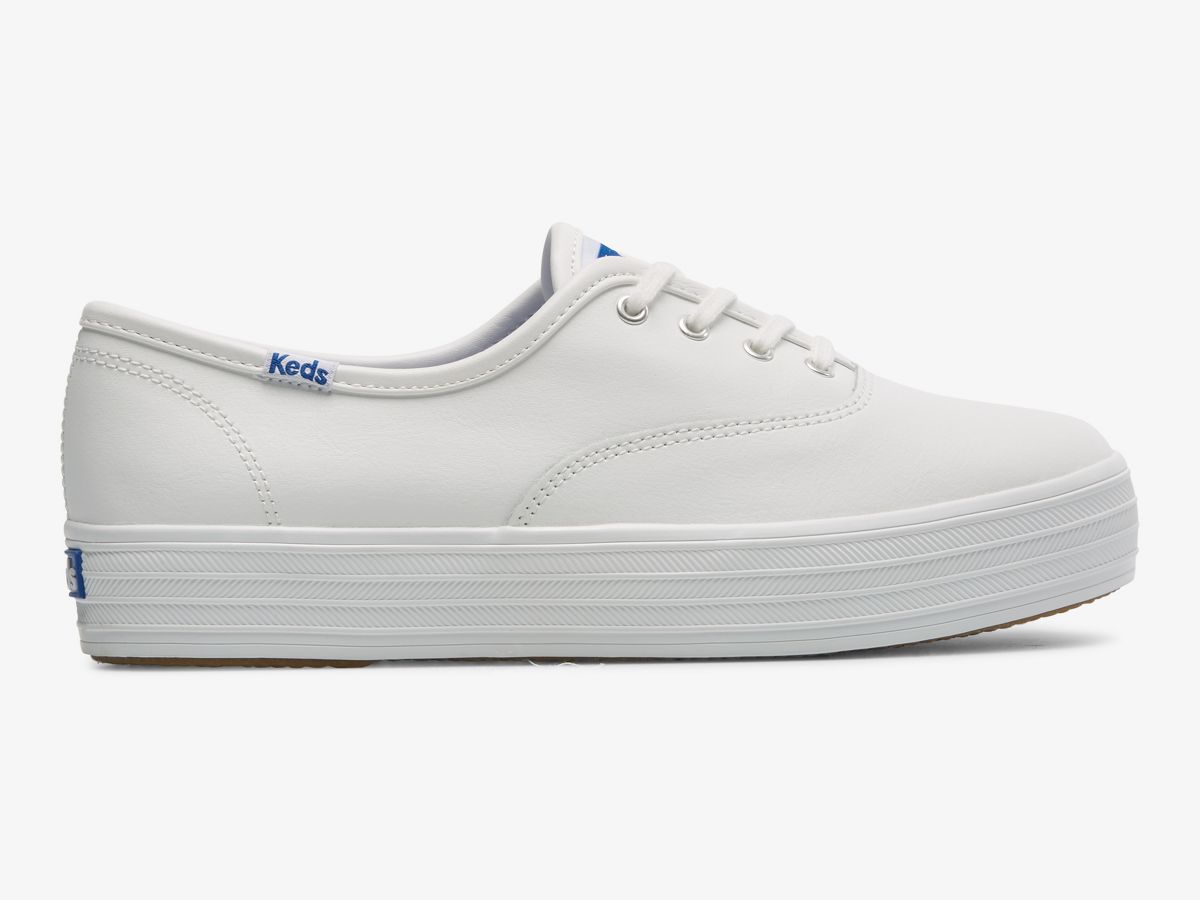 The Platform Leather Sneaker, White, dynamic