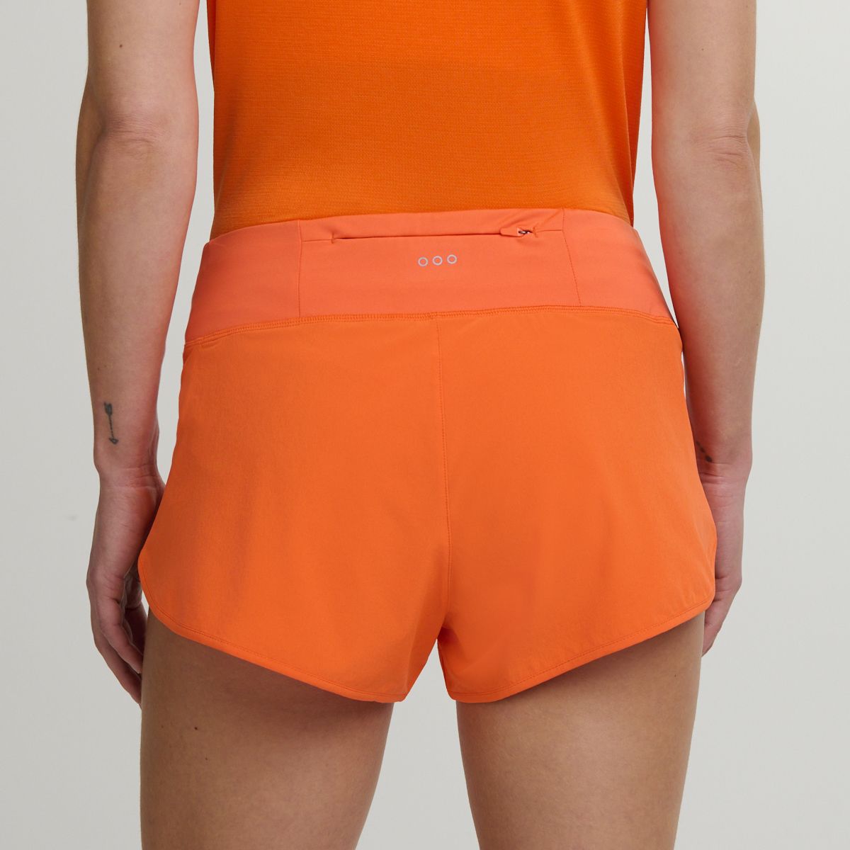 Outpace 2.5" Split Short, Fire, dynamic 2