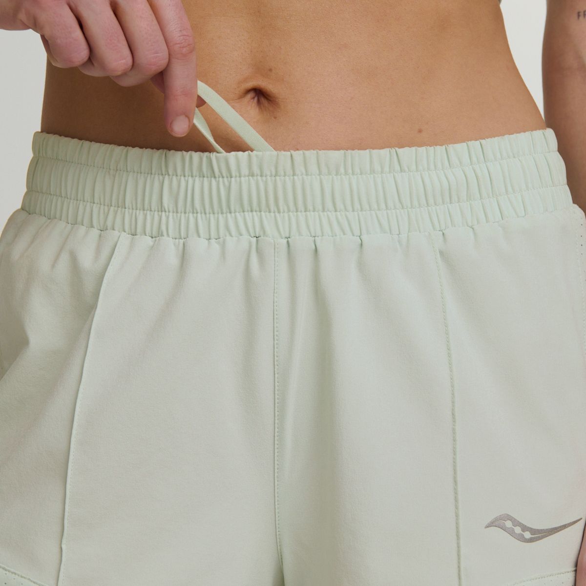 Outpace 3" Short, Mist, dynamic 5