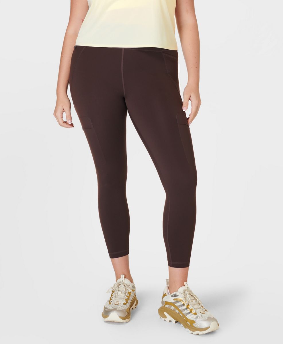Ascend Power Cargo Workout Legging X Sweaty Betty, Cacao Brown, dynamic 4