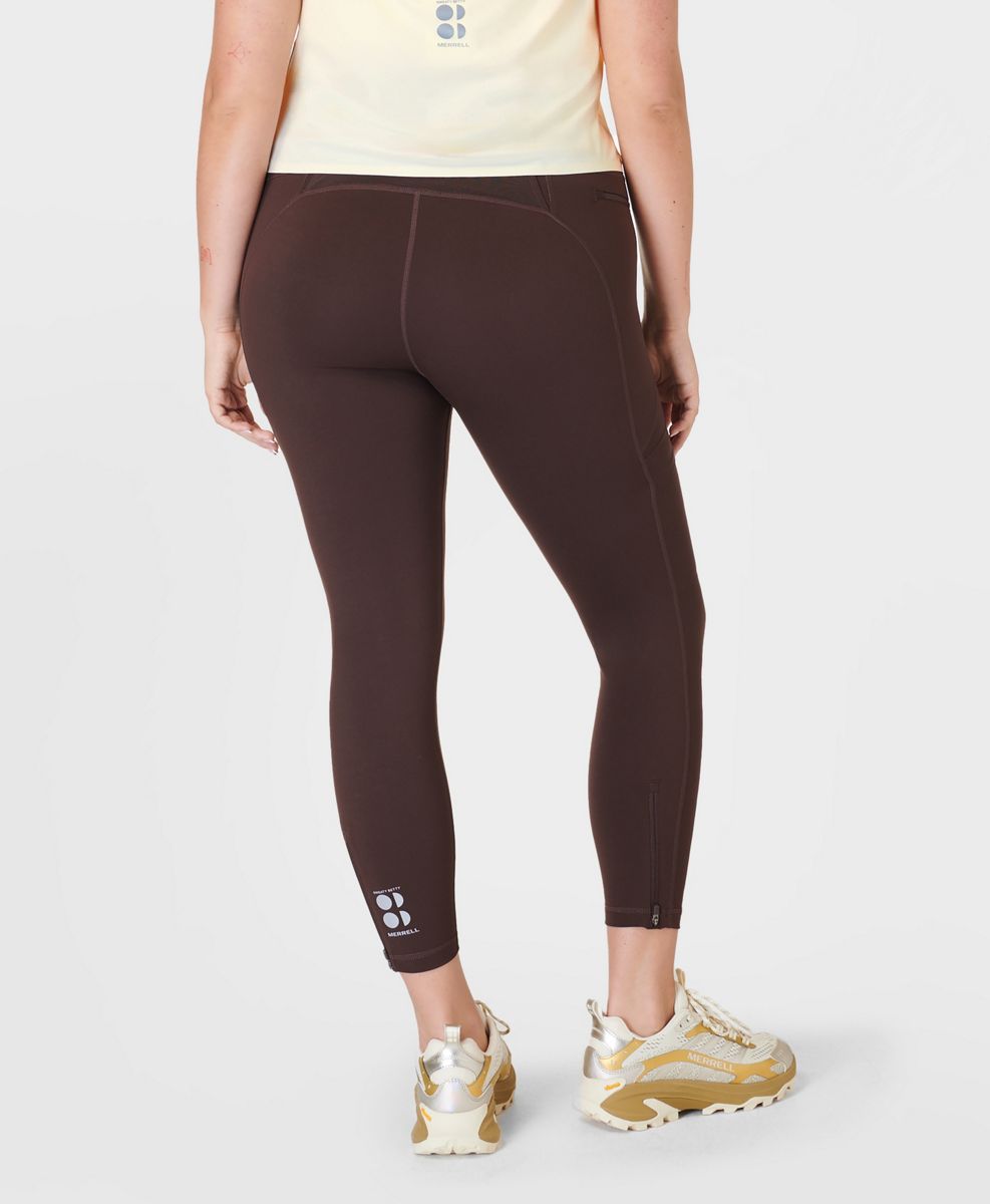 Ascend Power Cargo Workout Legging X Sweaty Betty, Cacao Brown, dynamic 8