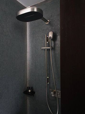 Shower column Dengan teknologi WaterMind™