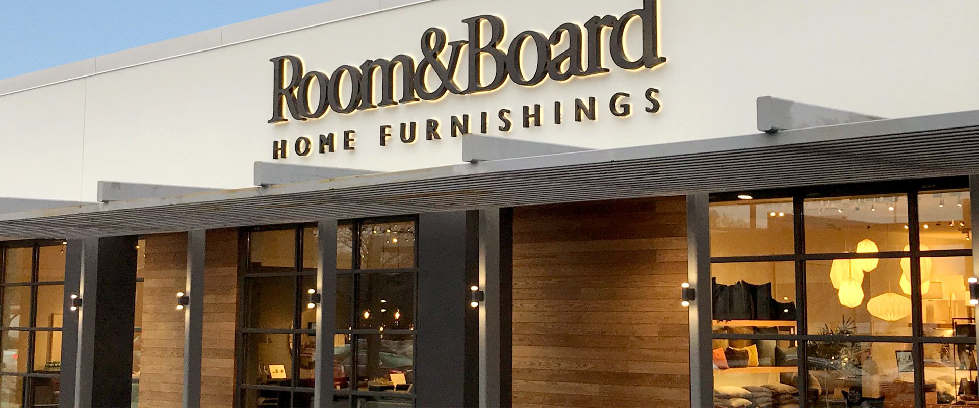 Modern Furniture Store in Skokie (Chicago) - Room & Board